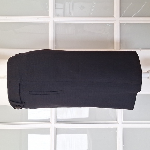 LIKE NEW Banana Republic Black Wool Skirt Size 2 - Picture 4 of 13